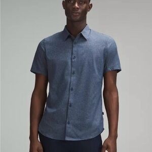 Men's Lululemon Easy Airing Blue Short Sleeve Shirt M